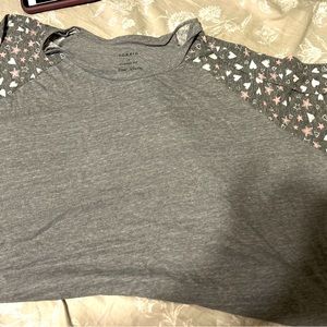 EUC Torrid raglan tunic size 4